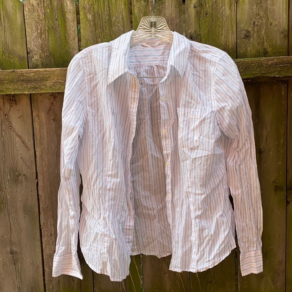 American Eagle Outfitters button Down shirt sz. S